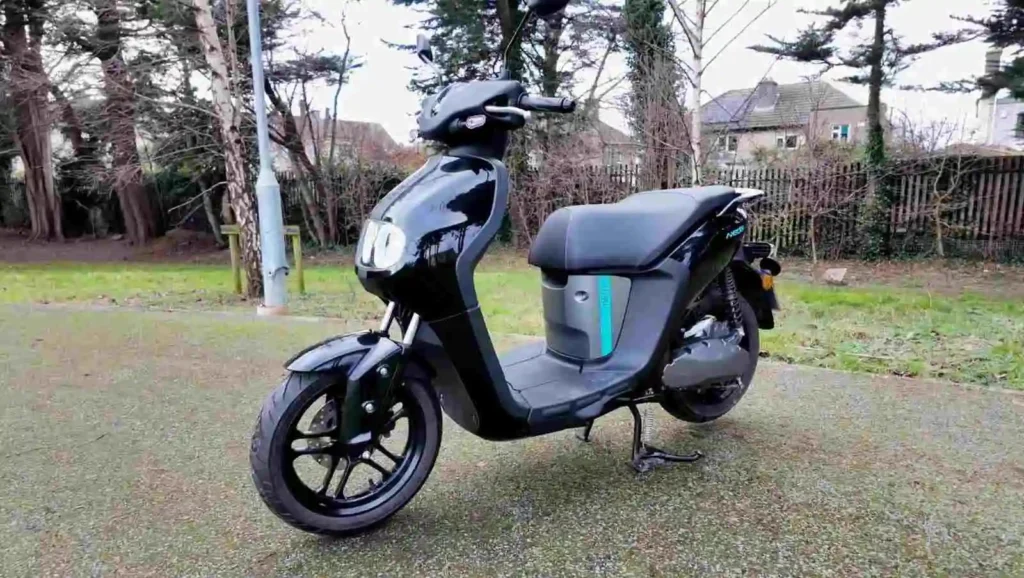 Yamaha neos ev